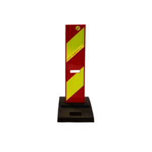 Litteä sulkupylväs jalustalla vuokralle työmaille ja liikennejärjestelyihin