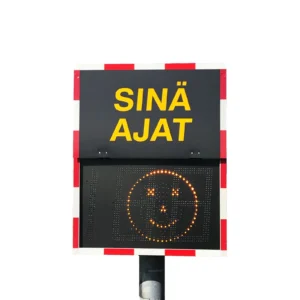 LED-nopeusnäyttö työmaan ja katualueen liikenteenhallintaan