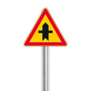 A22.1 Sivutien risteys – varoitusmerkki