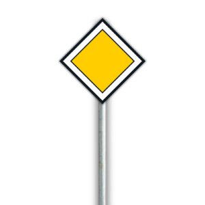 B1 Etuajo-oikeutettu tie – etuajo-oikeusmerkki