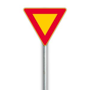 B5 Väistämisvelvollisuus risteyksessä – liikennemerkki