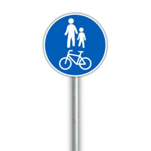 D6 Yhdistetty pyörätie ja jalkakäytävä liikennemerkki